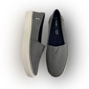 Toms Parker Slip On Women's Gray Sneaker Casual Shoes Size 9